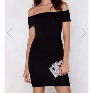 BLACK OFF THE SHOULDER BODYCON DRESS - NASTY GAL